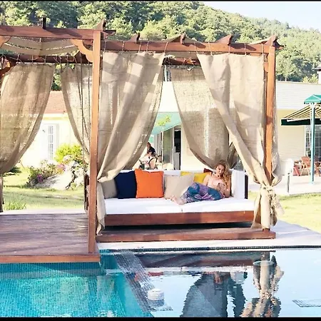 Excellent Home With Shared Pool Surrounded By Nature In Marmaris 빌라 *