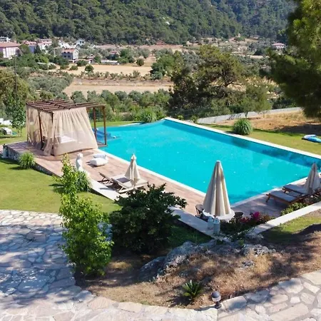 Βίλα Excellent Home With Shared Pool Surrounded By Nature In Marmaris Μούγκλα